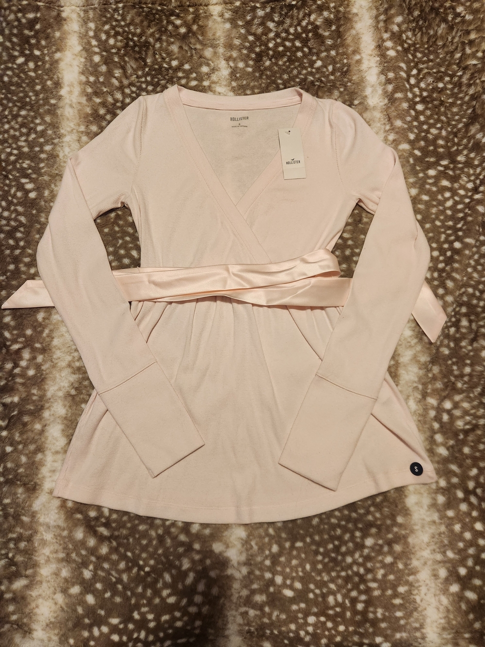 Hollister baby pink silk ribbon wrap baby doll long sleeve top